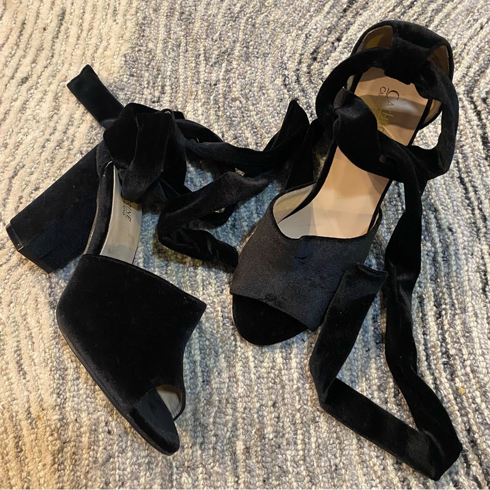 CATHERINE MALANDRINO Velvet Ankle Wrap Open Toed Block Heels